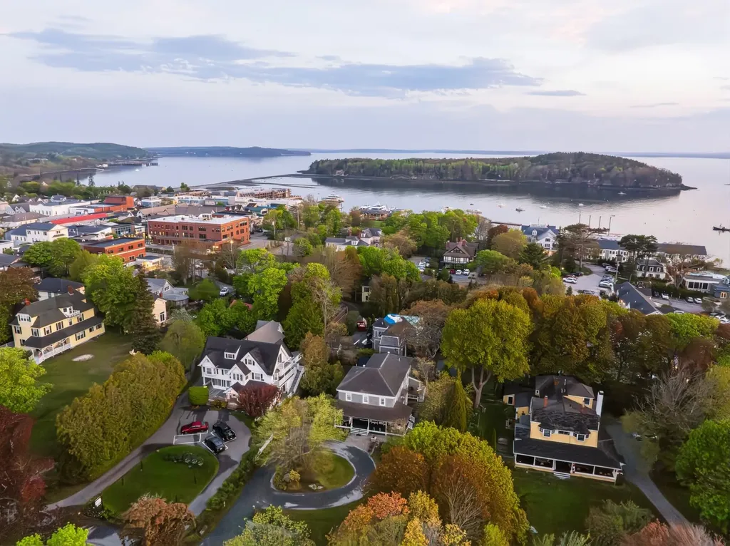 20 Albert Meadow Bar Harbor ME 04609