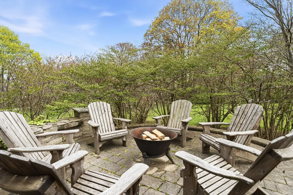 20 Albert Meadow Bar Harbor ME 04609