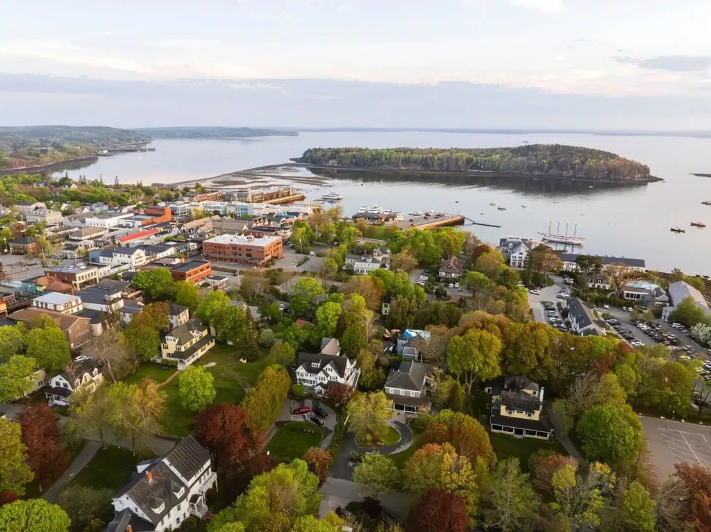 20 Albert Meadow Bar Harbor ME 04609