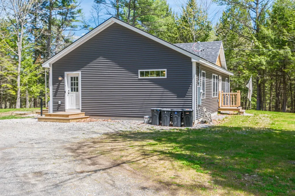 14 Jameson Drive Bridgton ME 04009