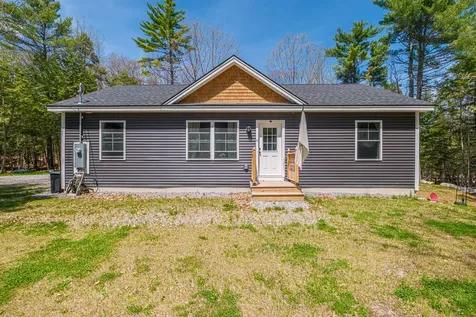 14 Jameson Drive Bridgton ME 04009