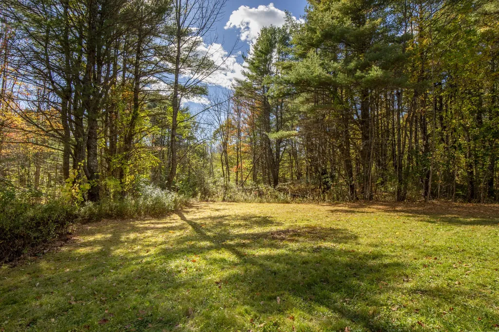 138 Cross Point Road Edgecomb ME 04556