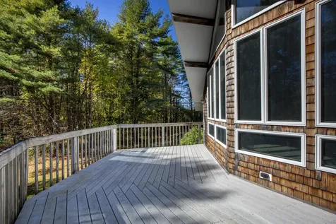 138 Cross Point Road Edgecomb ME 04556