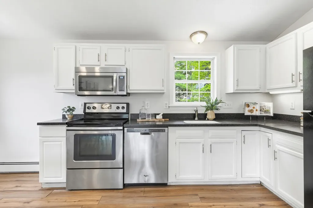20 Willowdale Drive Gorham ME 04038