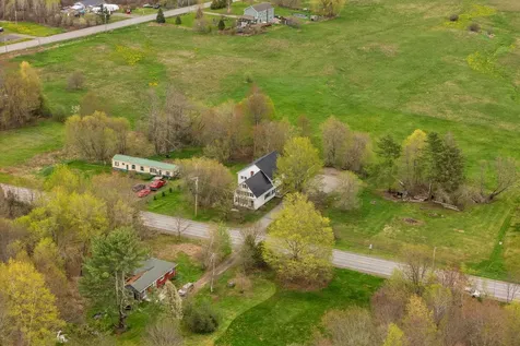 417 Main Road Bradford ME 04410