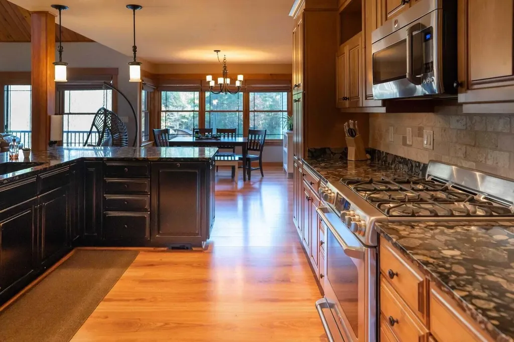 30 Woodhaven Drive Lewiston ME 04240