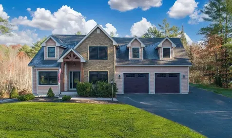 30 Woodhaven Drive Lewiston ME 04240