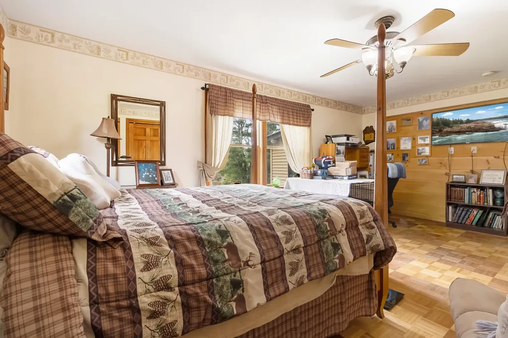 2959 Camden Road Warren ME 04864