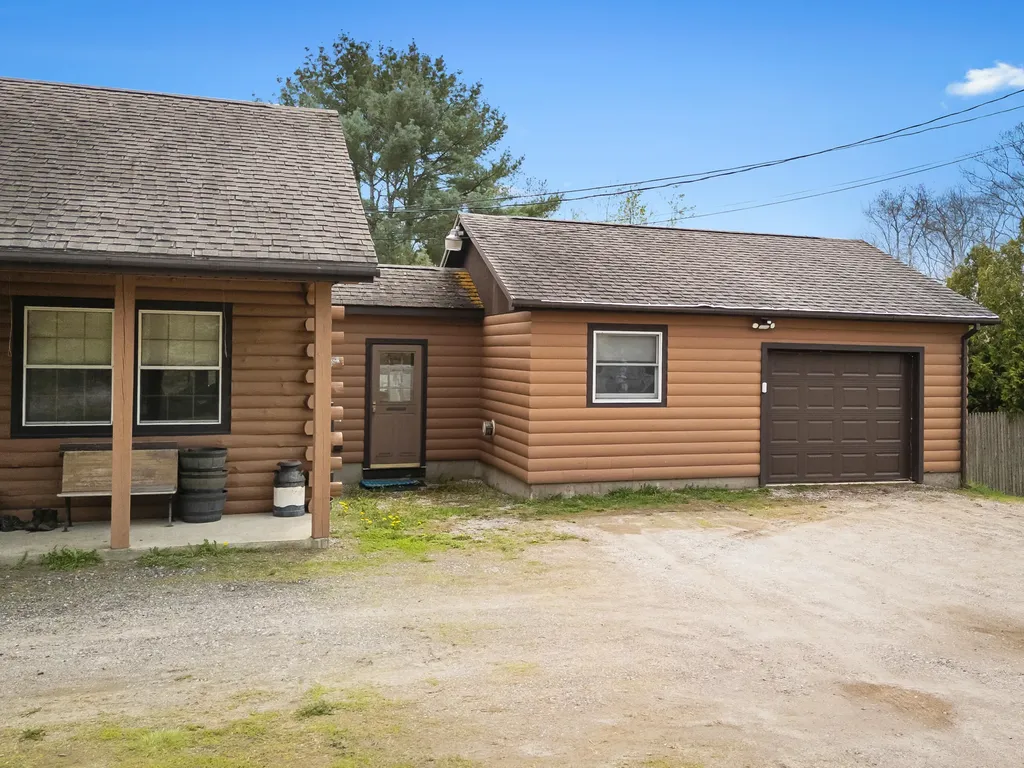 2959 Camden Road Warren ME 04864