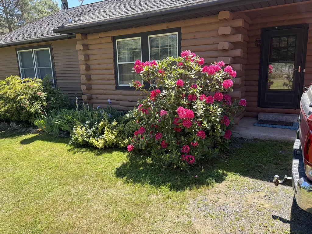 2959 Camden Road Warren ME 04864