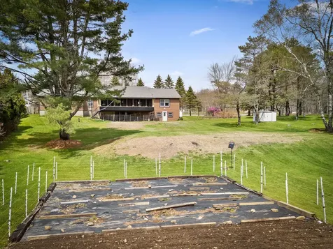 2959 Camden Road Warren ME 04864