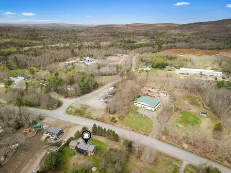 2959 Camden Road Warren ME 04864