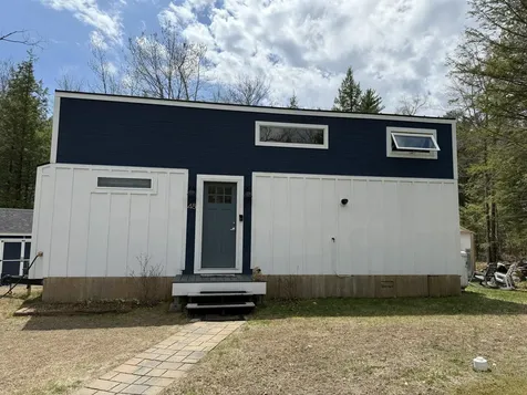48 Highland Ridge Hollis ME 04042