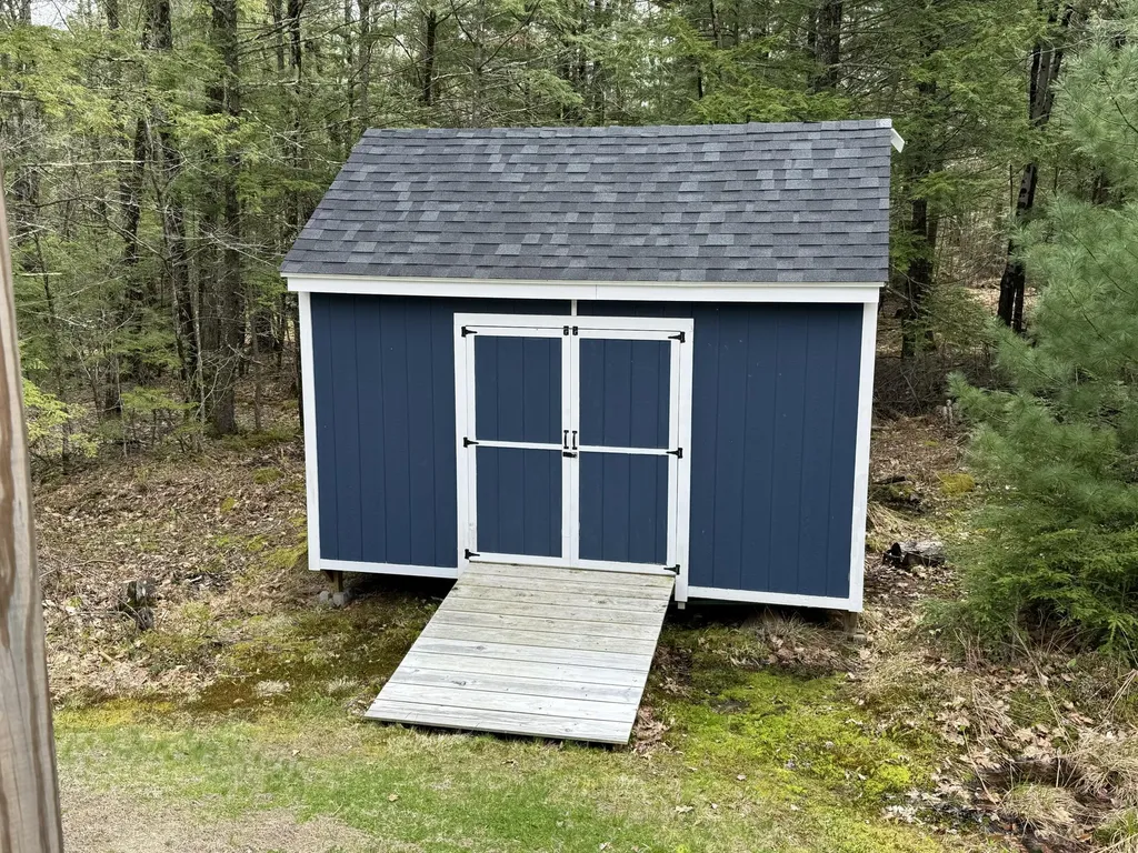 48 Highland Ridge Hollis ME 04042