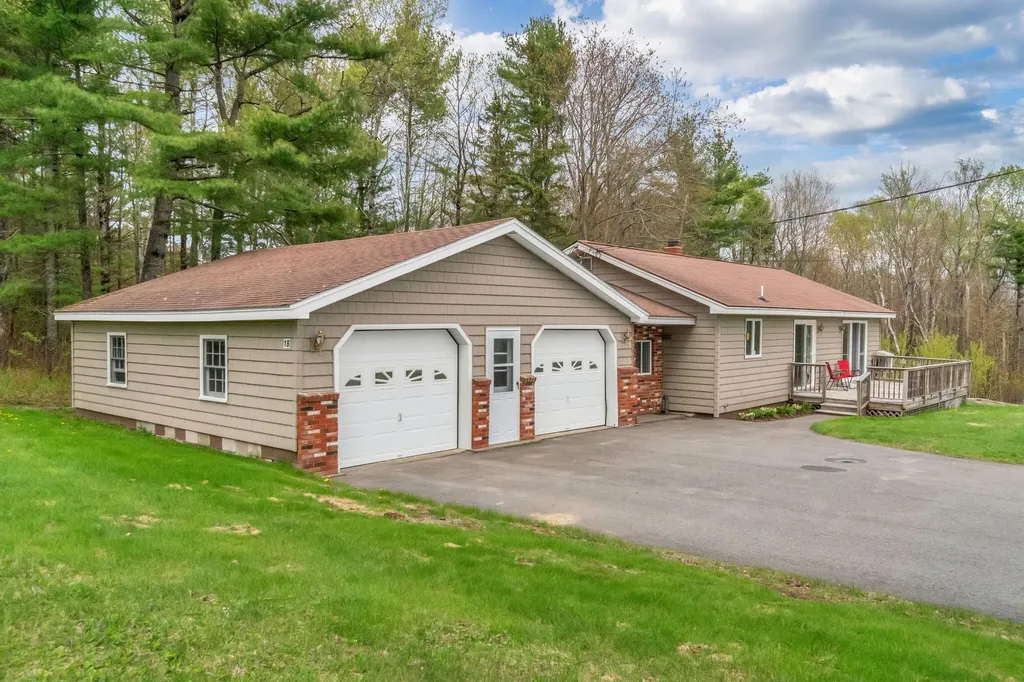 18 Billington Road Milo ME 04463