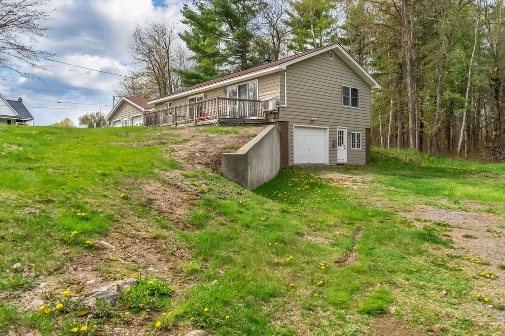 18 Billington Road Milo ME 04463