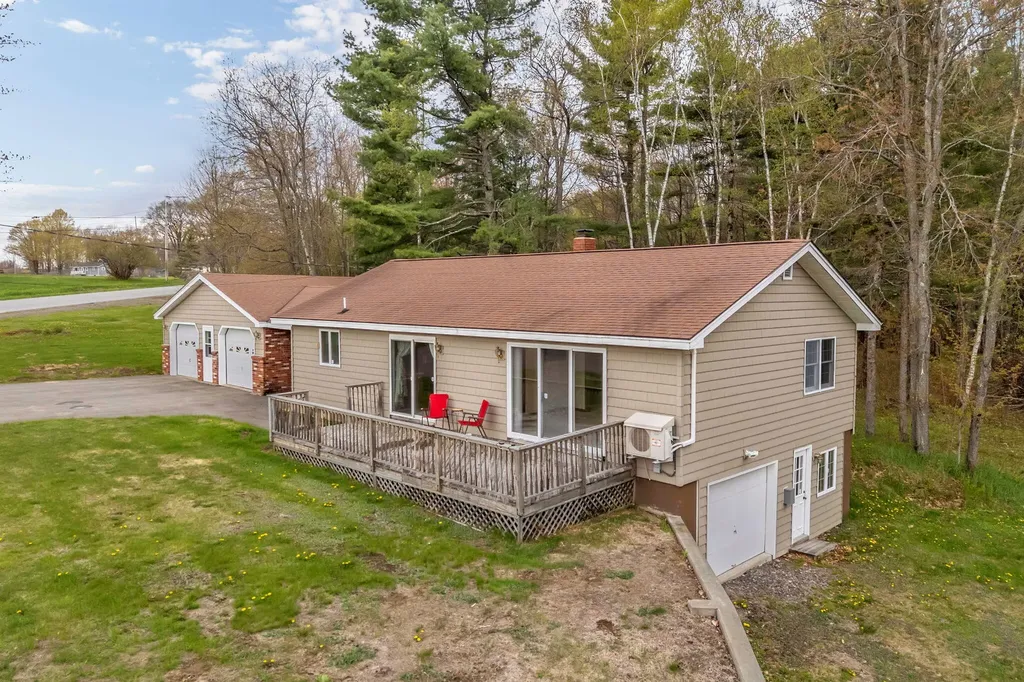 18 Billington Road Milo ME 04463