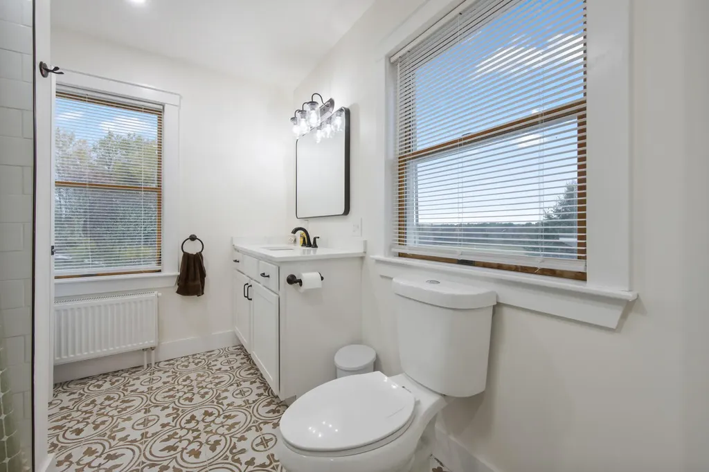 302 Canaan Road Hampden ME 04444