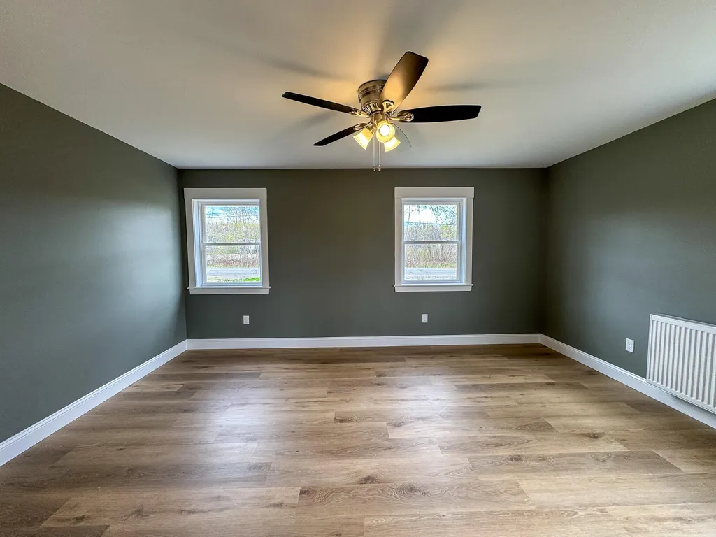 489 Enfield Road Lincoln ME 04457