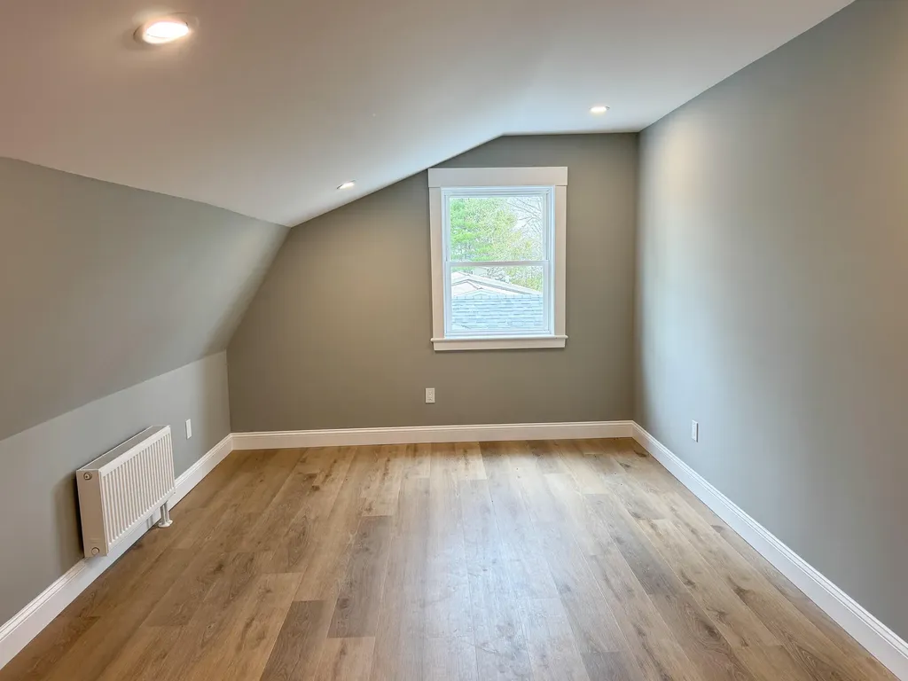 489 Enfield Road Lincoln ME 04457