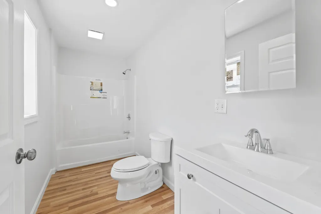 28 Orchard Street Gardiner ME 04345