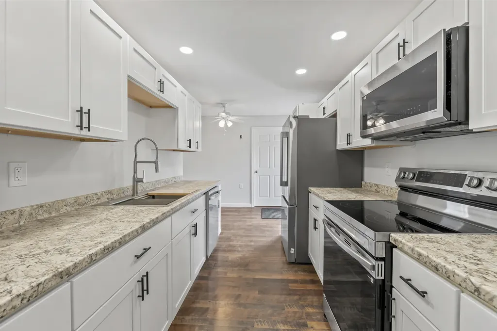 28 Orchard Street Gardiner ME 04345
