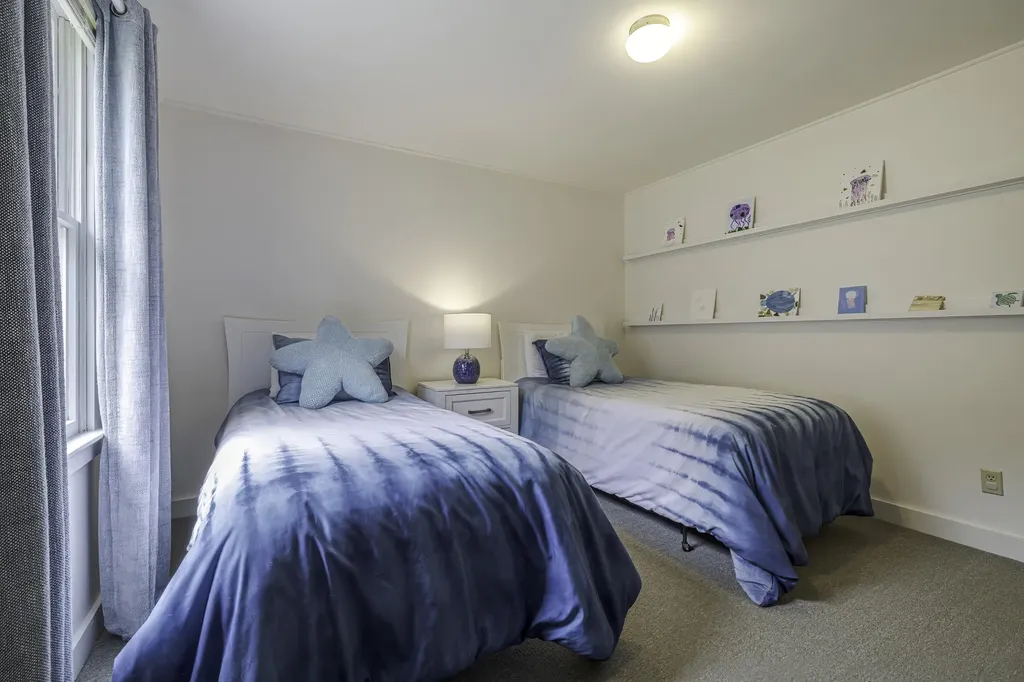 41 Sunset Road Brooksville ME 04617