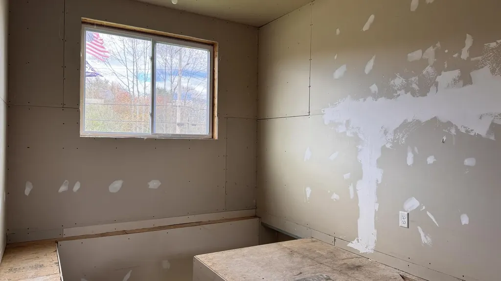 9 Old Cutts Road Kittery ME 03904