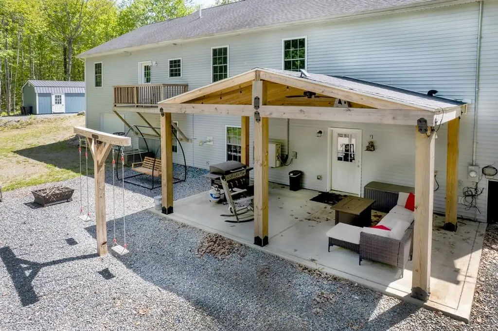53 Oak Point Lane Greenbush ME 04418
