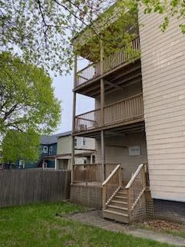 7 Shawmut Street Lewiston ME 04240