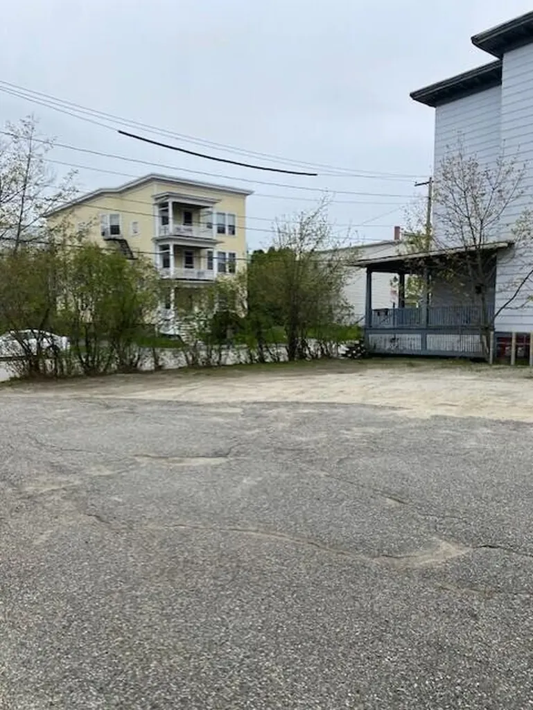 7 Shawmut Street Lewiston ME 04240