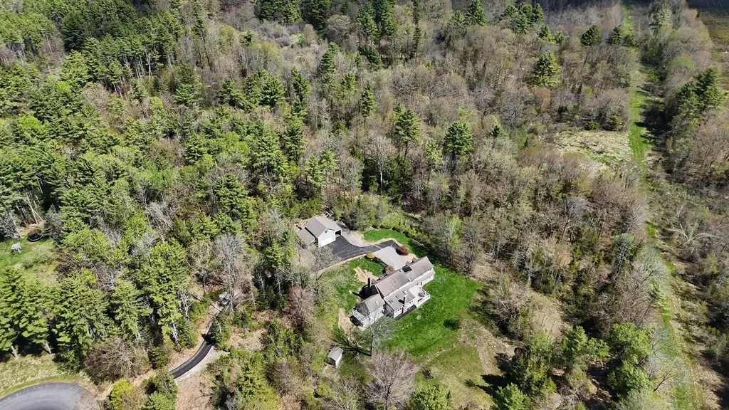 43 Sturbridge Lane Cumberland ME 04021