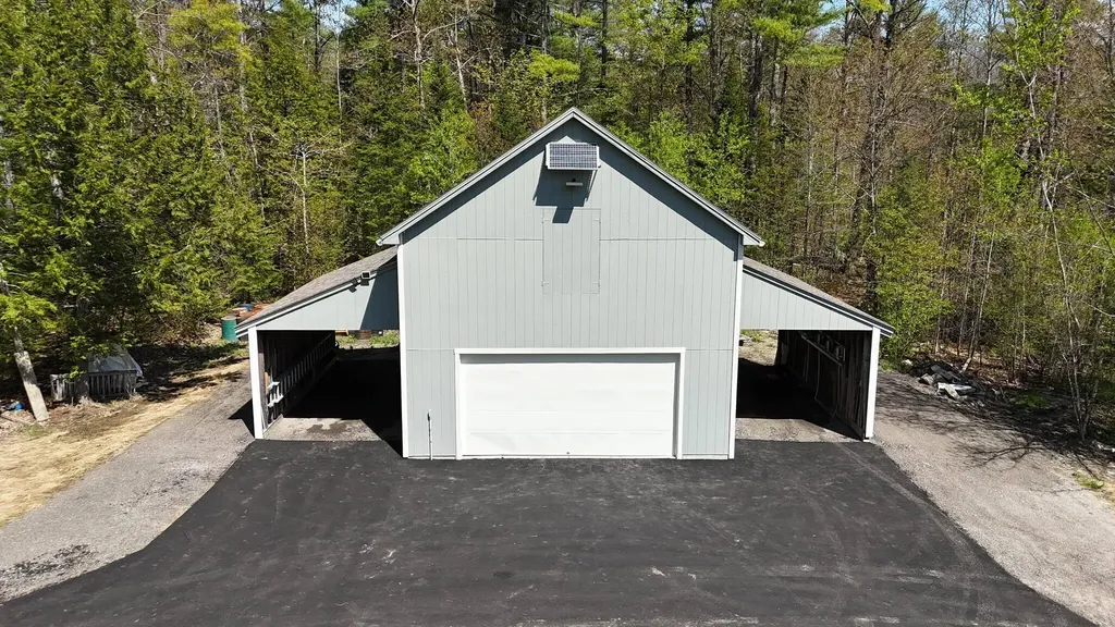 43 Sturbridge Lane Cumberland ME 04021