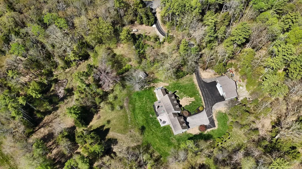 43 Sturbridge Lane Cumberland ME 04021