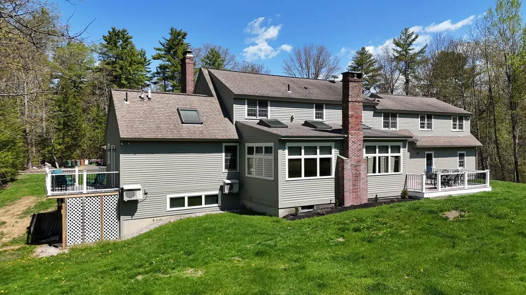 43 Sturbridge Lane Cumberland ME 04021