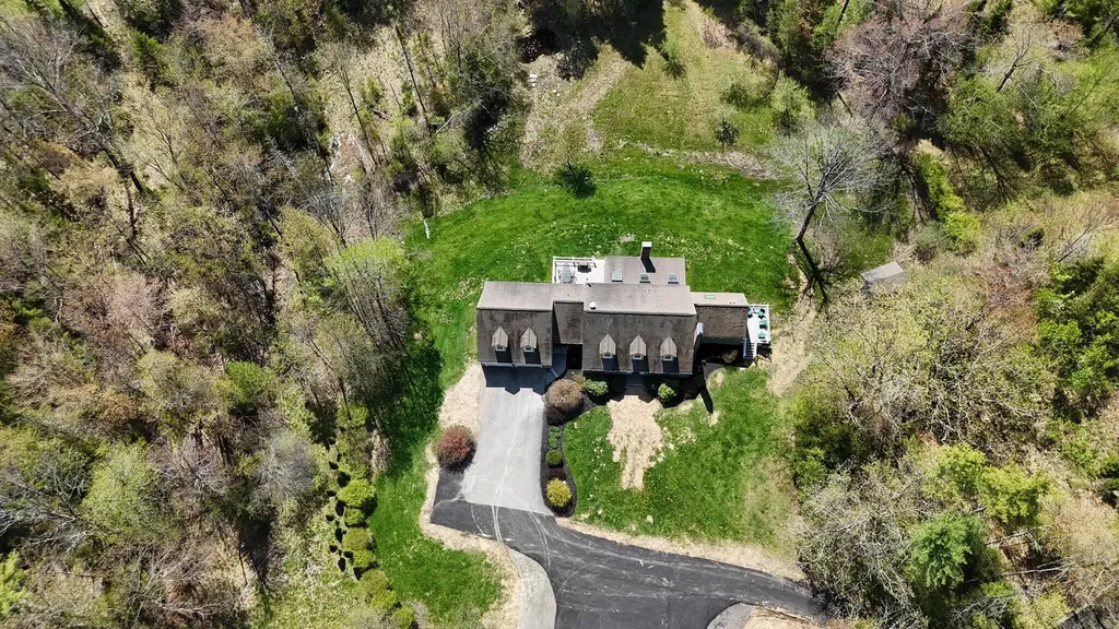 43 Sturbridge Lane Cumberland ME 04021