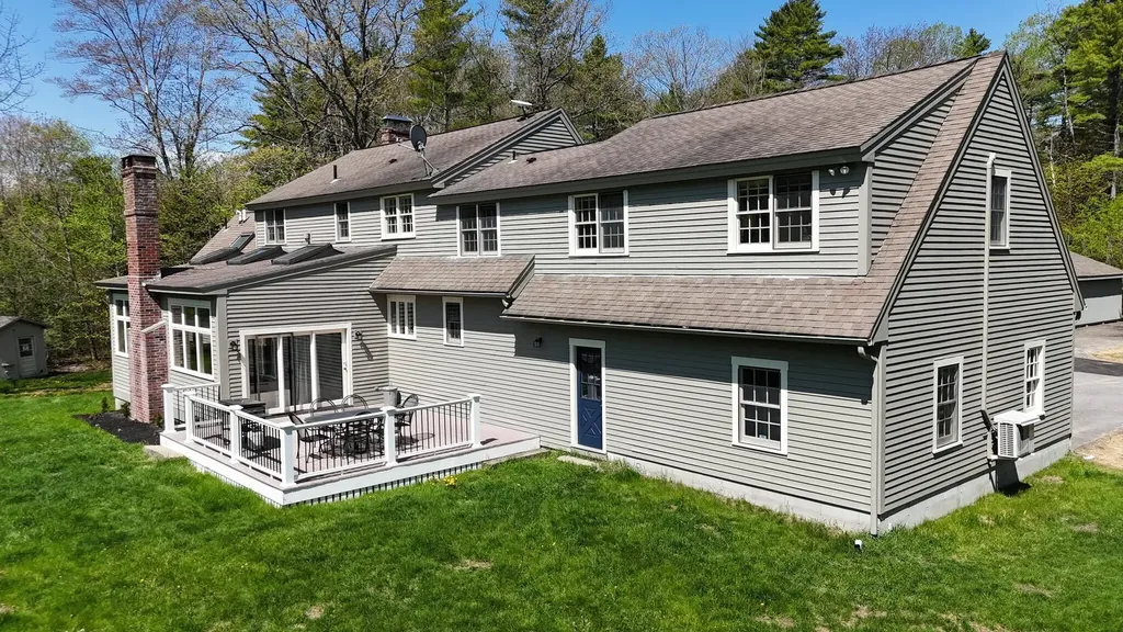 43 Sturbridge Lane Cumberland ME 04021