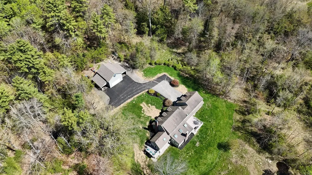 43 Sturbridge Lane Cumberland ME 04021