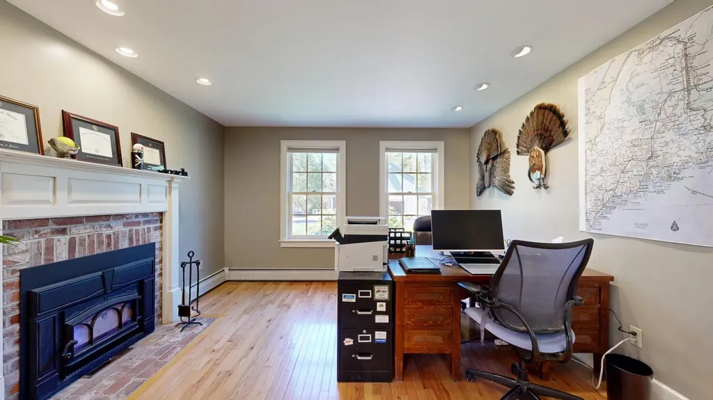 43 Sturbridge Lane Cumberland ME 04021