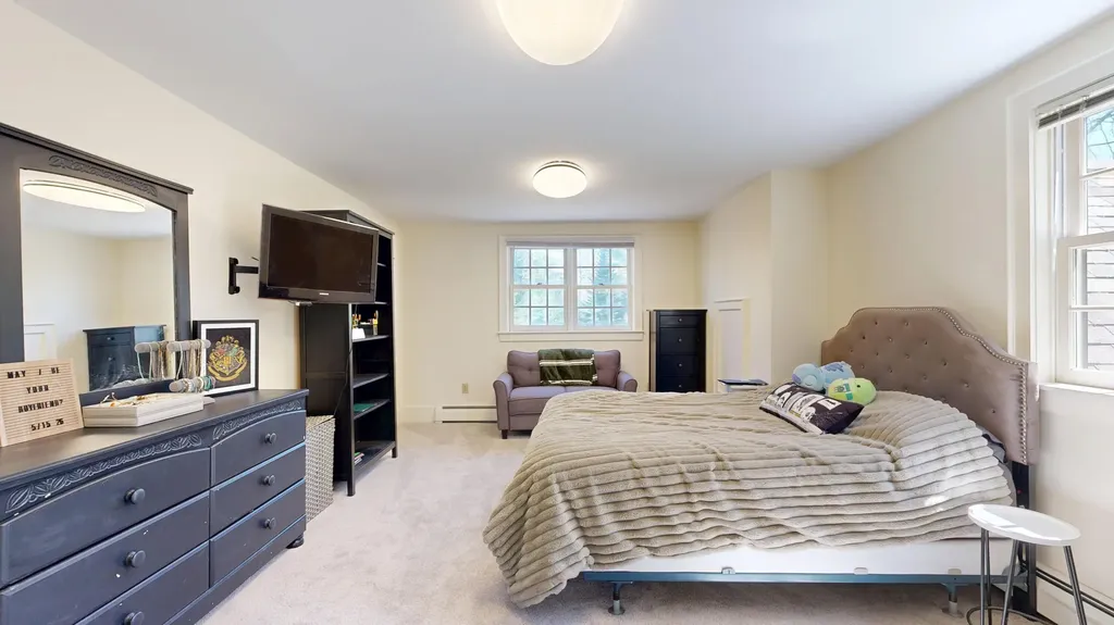 43 Sturbridge Lane Cumberland ME 04021