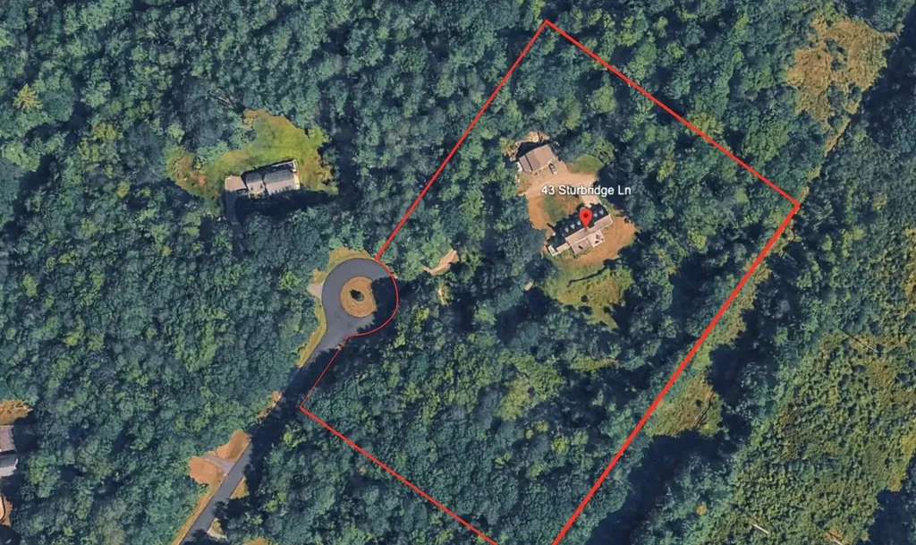 43 Sturbridge Lane Cumberland ME 04021