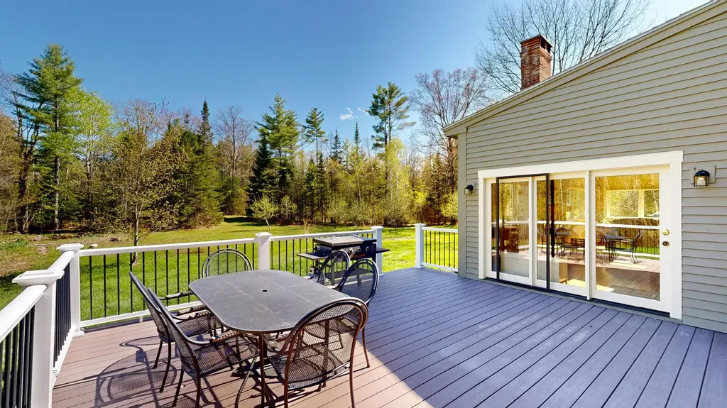 43 Sturbridge Lane Cumberland ME 04021