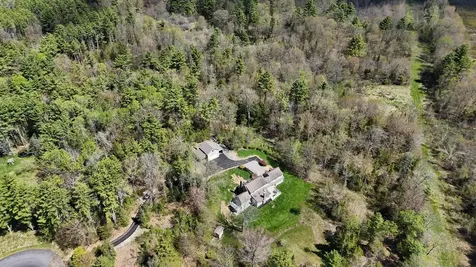 43 Sturbridge Lane Cumberland ME 04021