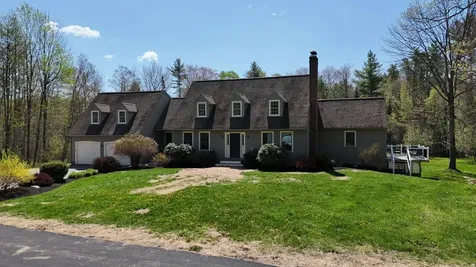 43 Sturbridge Lane Cumberland ME 04021