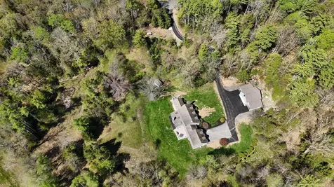 43 Sturbridge Lane Cumberland ME 04021