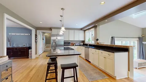 43 Sturbridge Lane Cumberland ME 04021