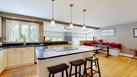 43 Sturbridge Lane Cumberland ME 04021
