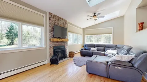 43 Sturbridge Lane Cumberland ME 04021