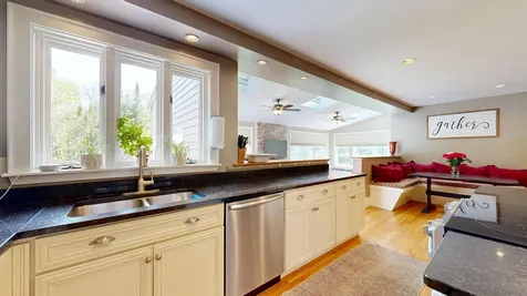 43 Sturbridge Lane Cumberland ME 04021