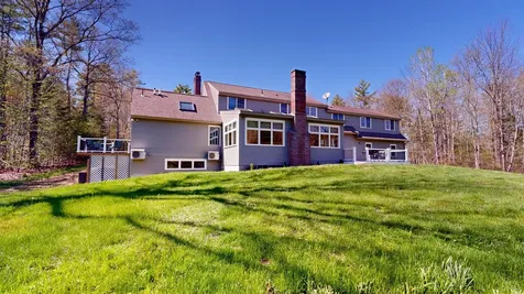 43 Sturbridge Lane Cumberland ME 04021
